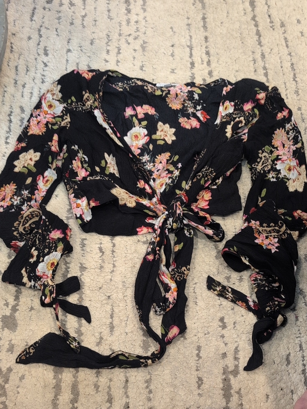 Patrons of Peace Floral Tie Front Blouse Small - Picture 4 of 6